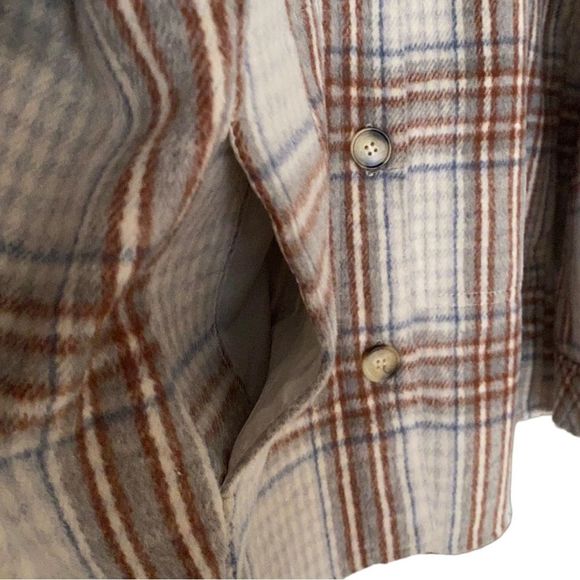 ⭐️Host Pick⭐️ Reitmans: Plaid Shacket With Pockets - Picture 5 of 9